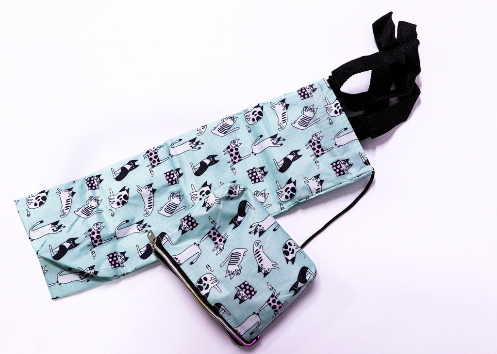 Bolsa plegable gatos celeste claro