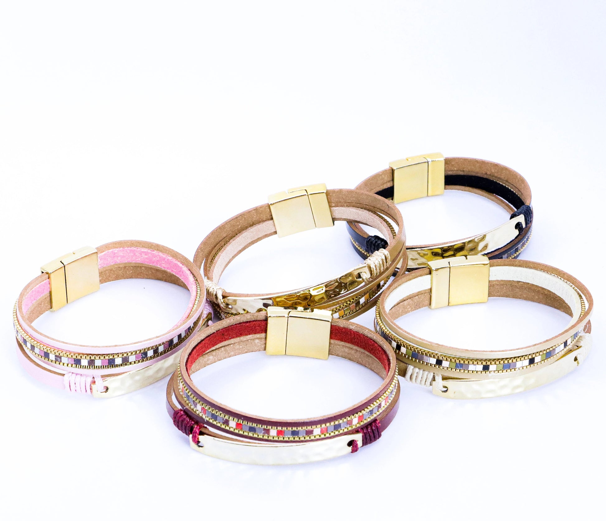 Pulsera diseño dorado